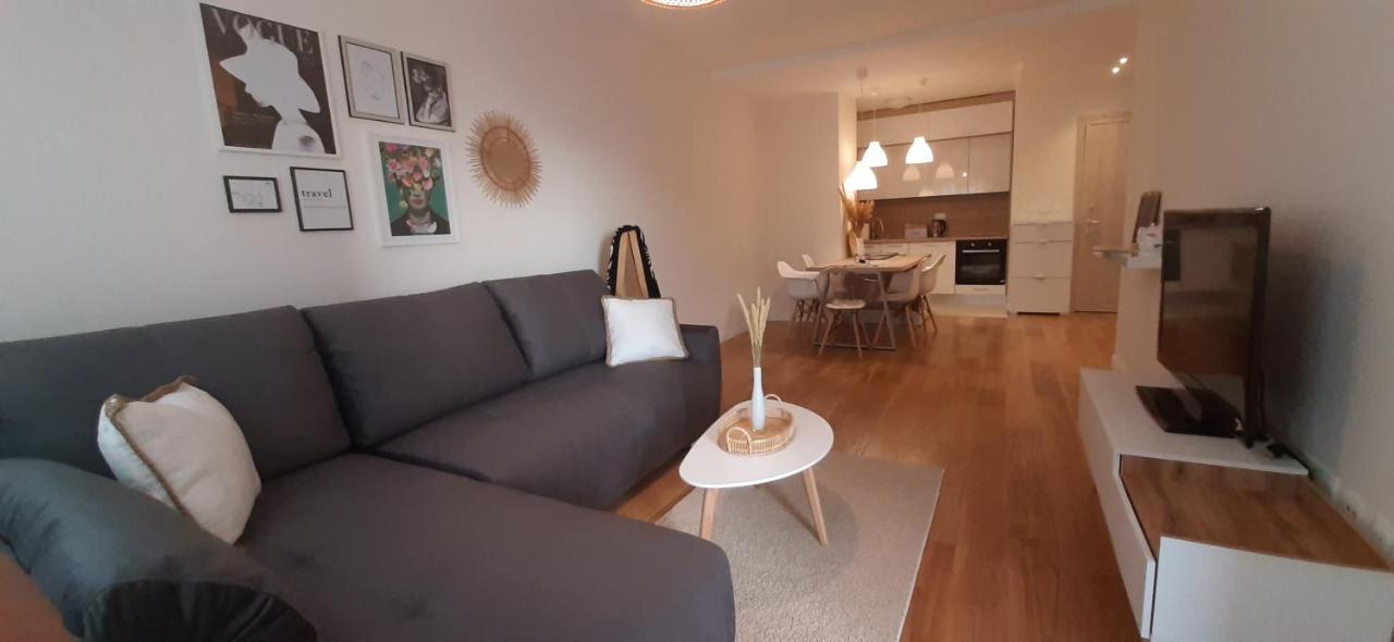 Lux Apartment Portovista 巴尔 外观 照片