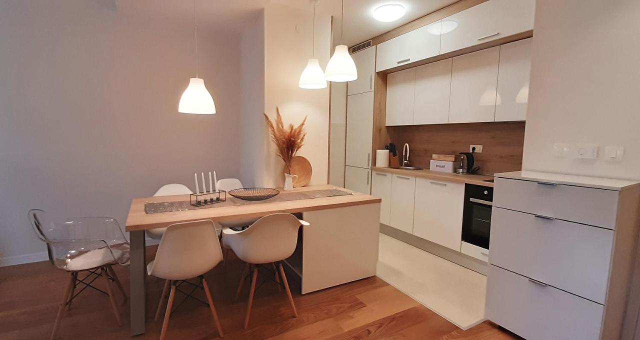 Lux Apartment Portovista 巴尔 外观 照片
